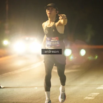 Runner Photo 3702883