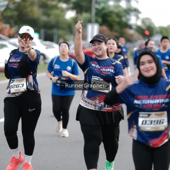 Runner Photo 3702889