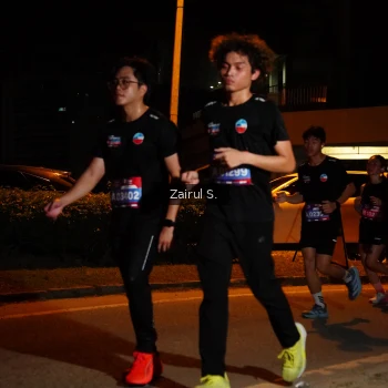 Runner Photo 3702890