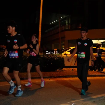 Runner Photo 3702894