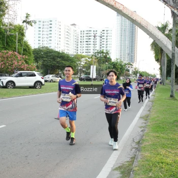 Runner Photo 3702896