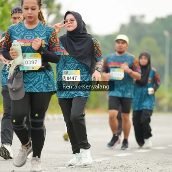Runner Photo 3702899