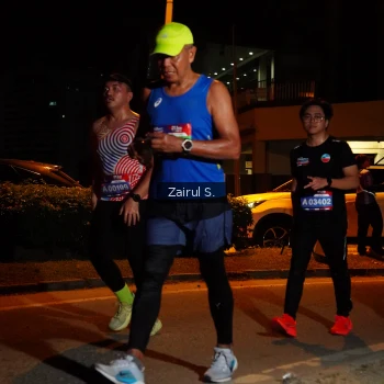 Runner Photo 3702914