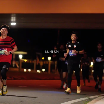 Runner Photo 3702921