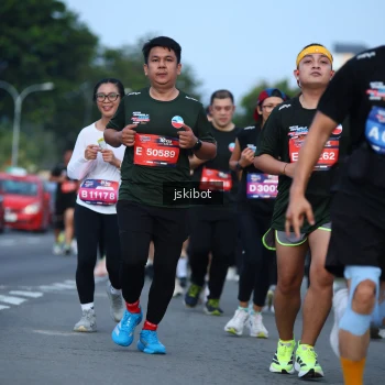 Runner Photo 3702931
