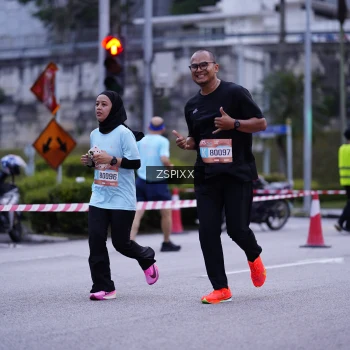 Runner Photo 3702942