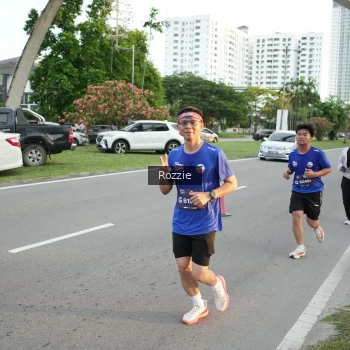 Runner Photo 3702952
