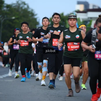 Runner Photo 3702956