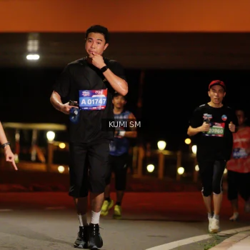 Runner Photo 3702959