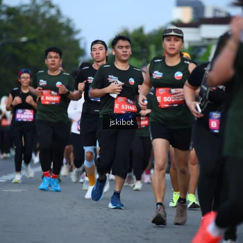 Runner Photo 3702961