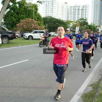 Runner Photo 3702990