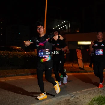 Runner Photo 3702998