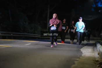 Runner Photo 3703003
