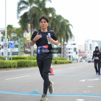 Runner Photo 3703027