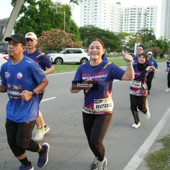 Runner Photo 3703030