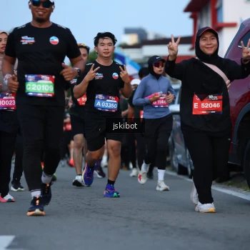 Runner Photo 3703044
