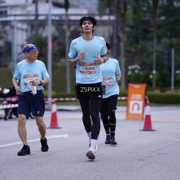 Runner Photo 3703050