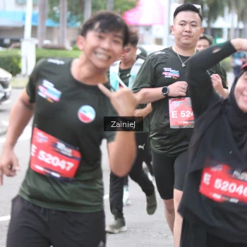 Runner Photo 3703067