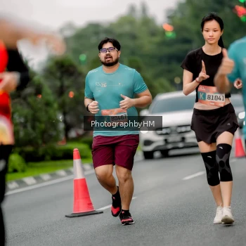 Runner Photo 3703098