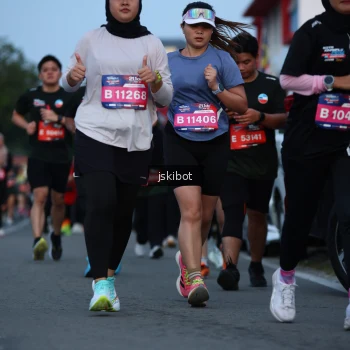Runner Photo 3703101