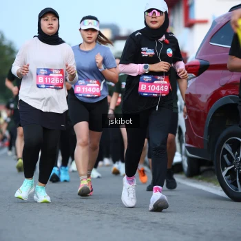 Runner Photo 3703113