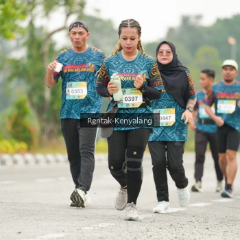 Runner Photo 3703117