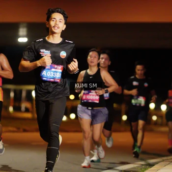 Runner Photo 3703124