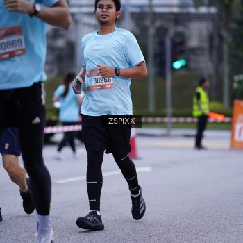 Runner Photo 3703131