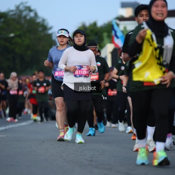 Runner Photo 3703140