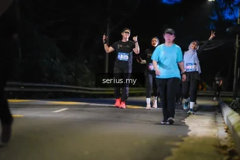 Runner Photo 3703165