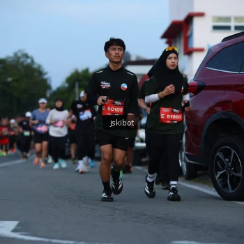 Runner Photo 3703176