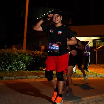 Runner Photo 3703203