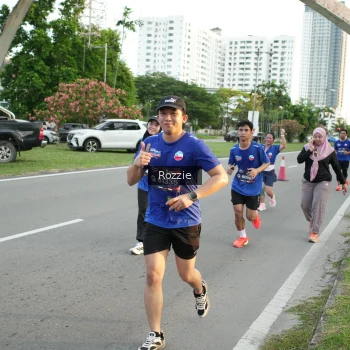 Runner Photo 3703217