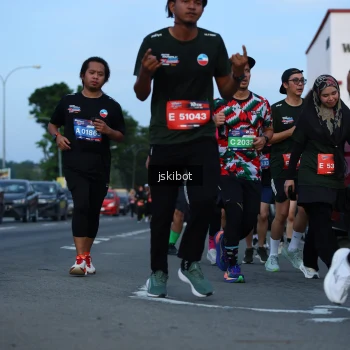 Runner Photo 3703224