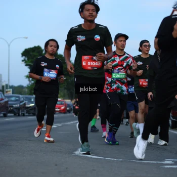 Runner Photo 3703226