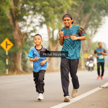 Runner Photo 3703234