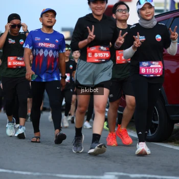 Runner Photo 3703254
