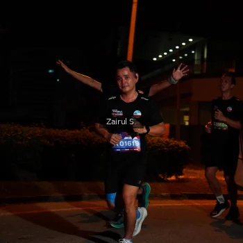 Runner Photo 3703260
