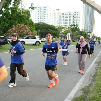 Runner Photo 3703270