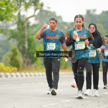 Runner Photo 3703298
