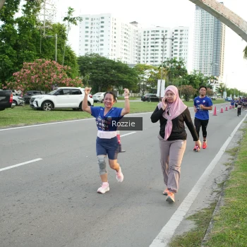 Runner Photo 3703303