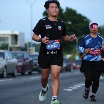 Runner Photo 3703324