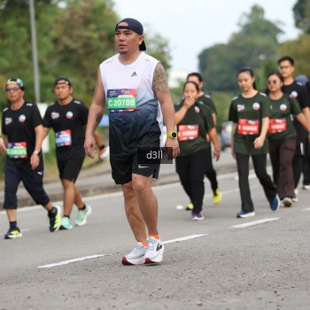 Runner Photo 3703333