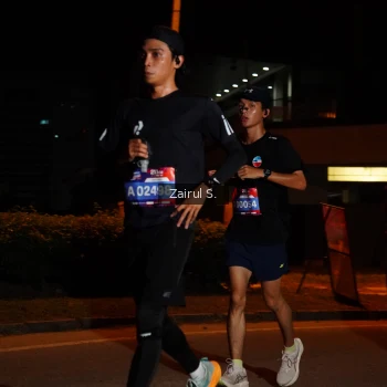 Runner Photo 3703370