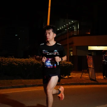 Runner Photo 3703391