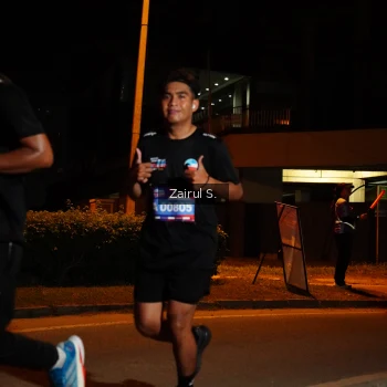 Runner Photo 3703395