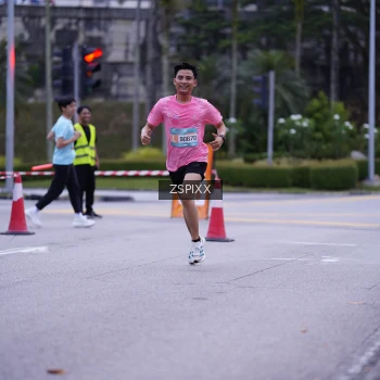 Runner Photo 3703430