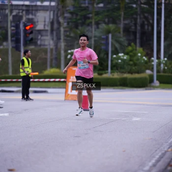 Runner Photo 3703455