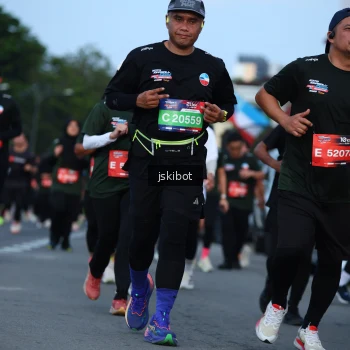 Runner Photo 3703477
