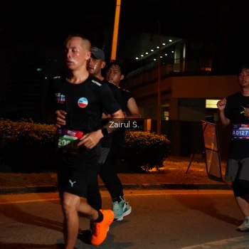 Runner Photo 3703480